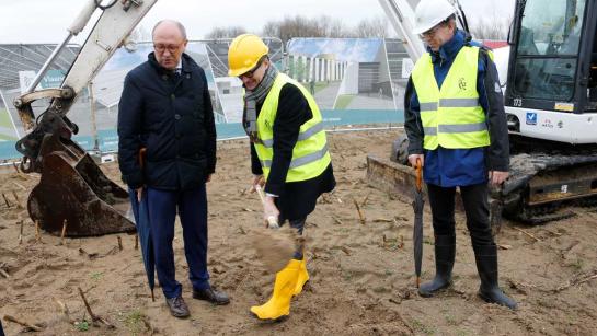 Eerste spade in de grond