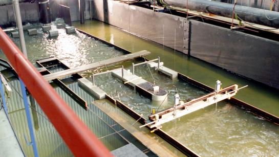 Multifunctionele proeftank